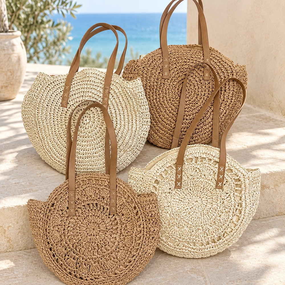 Quatre modèles de grands sacs ronds en paille tressée