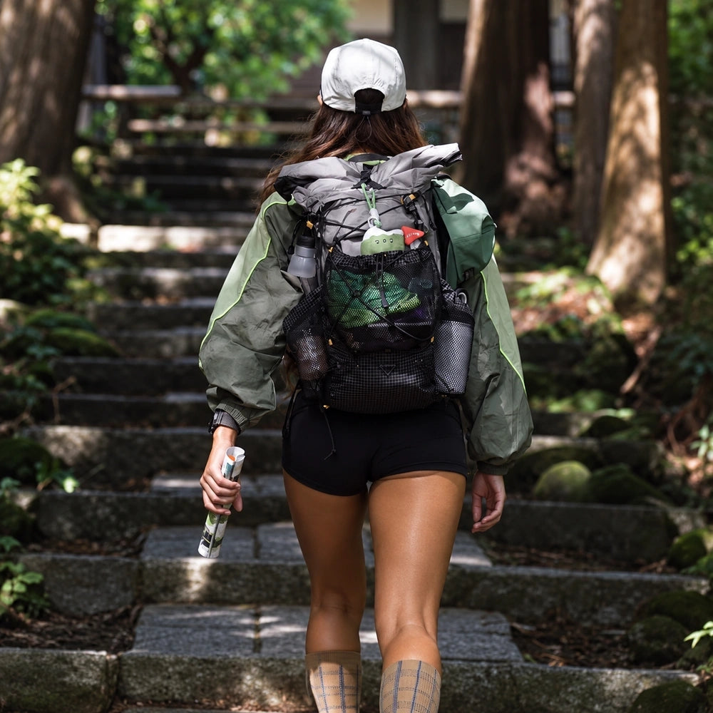 Sac à dos randonnée femme 25 litres dans foret