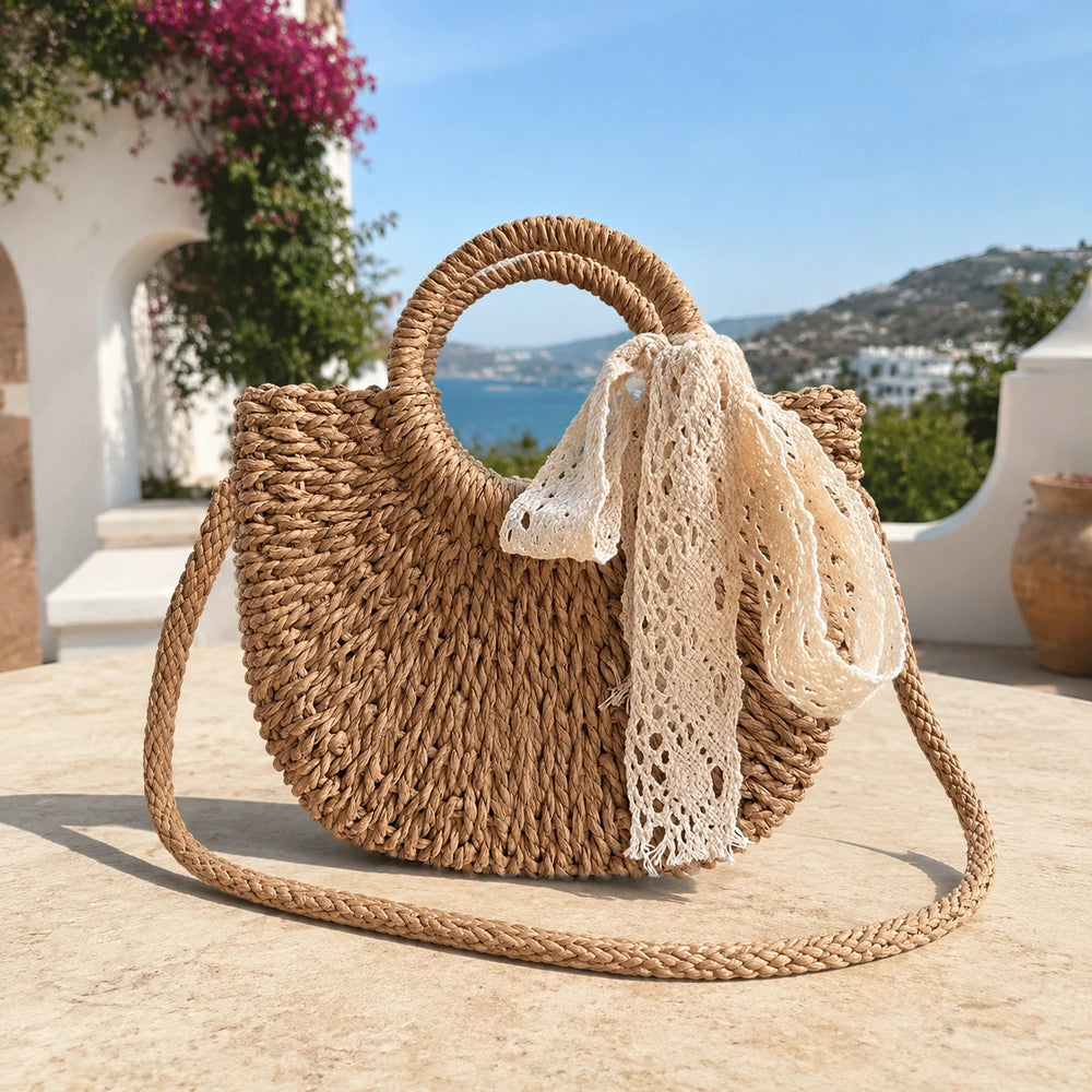 Sac à main bandoulière en paille ruban exposé
