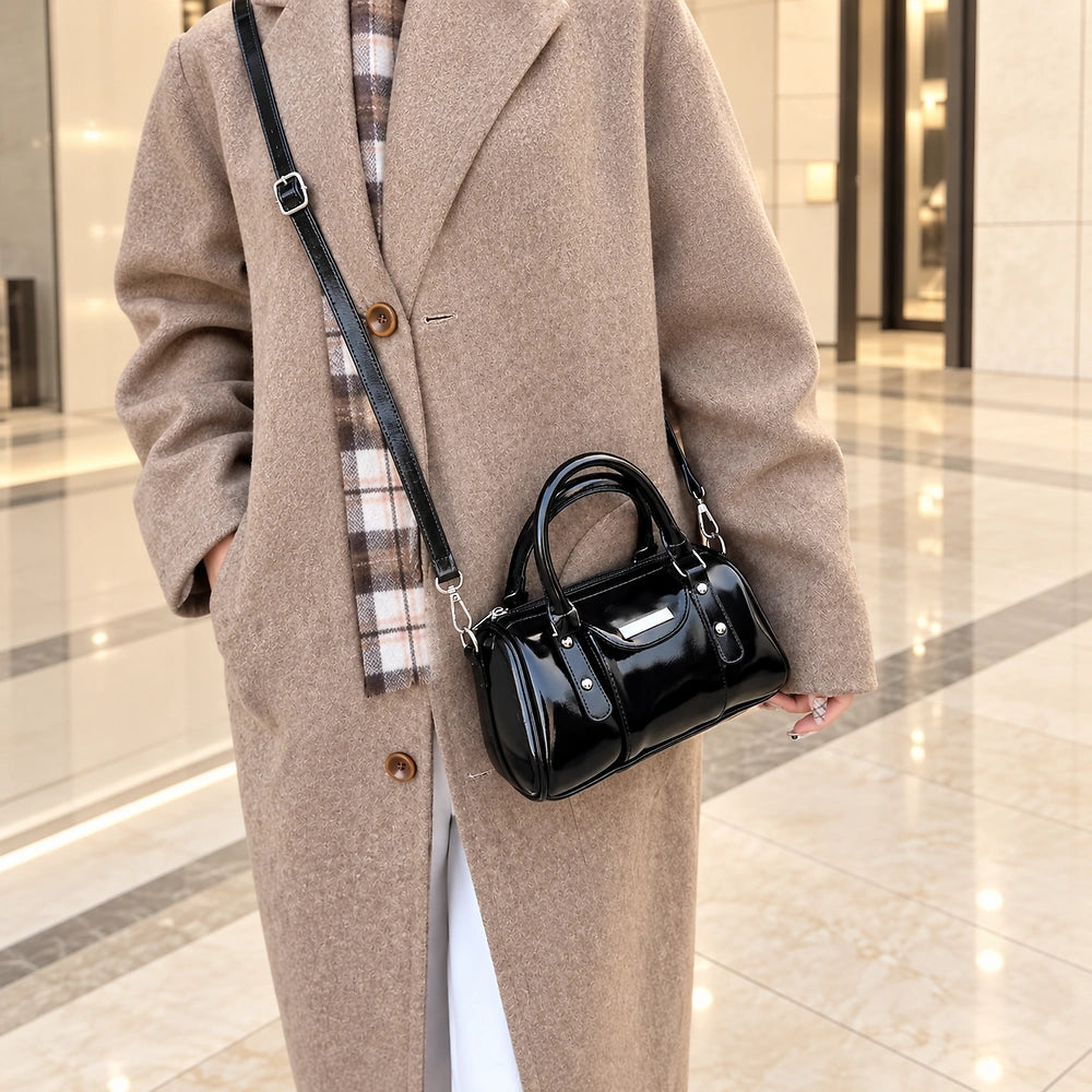 Sac à main noir vernis femme