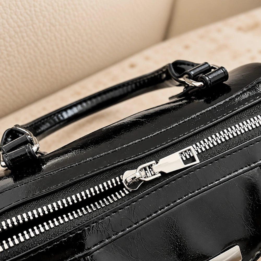 Sac à main noir vernis zip