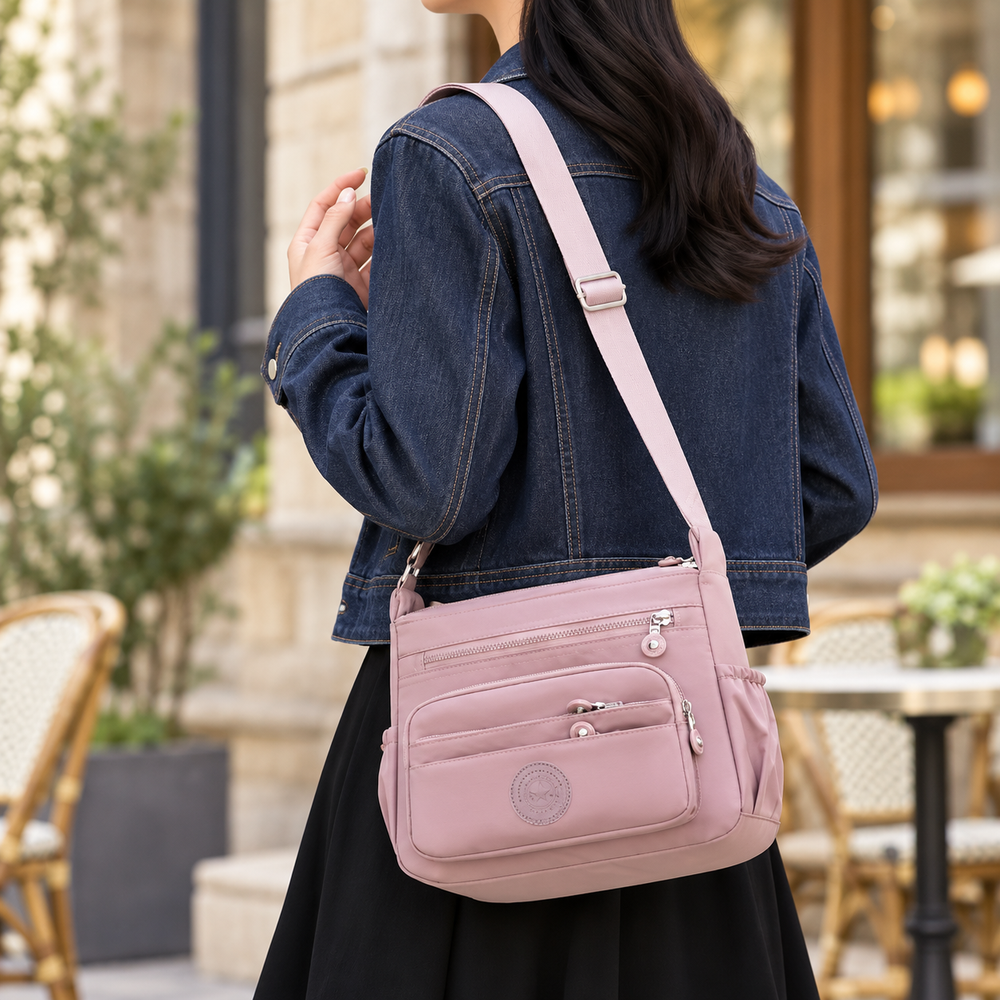 Sacoche tissu bandoulière femme violet porté